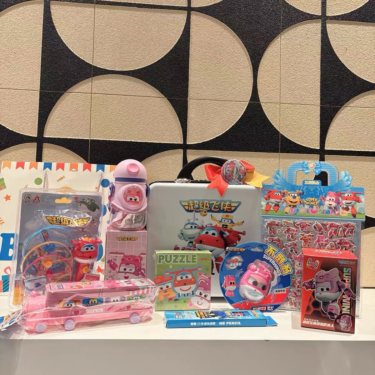超级飞侠儿童节礼品生日伴手礼小学生礼品幼儿园礼品