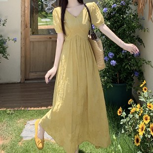 V领显瘦遮肉甜美长裙 大码 气质温柔风黄色连衣裙夏季 胖MM法式 短袖