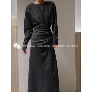 CASTING无隅|CORTANA 24秋冬 波点暗纹系带裹身裙长袖连衣裙