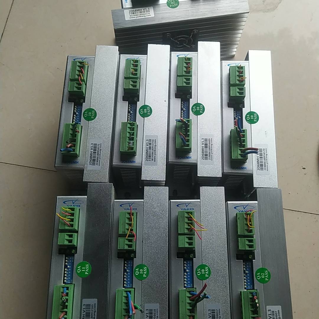 研控步进驱动器，2D68MH议价 也可为维修！！
