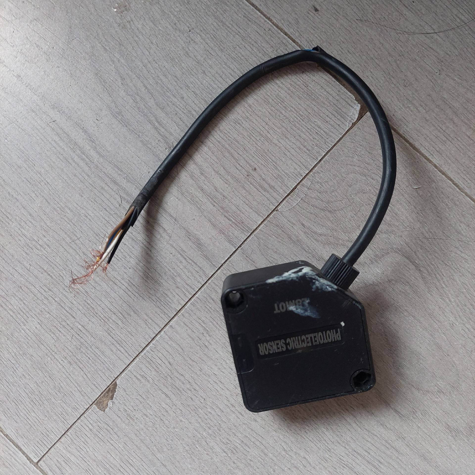 自动门光电开关PMF50R一RF议价 也可为维修！！