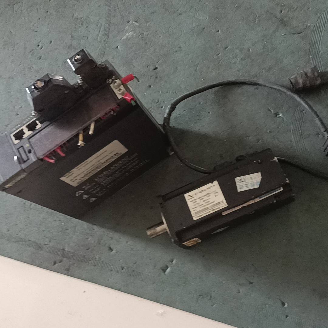 汇川400w一套IS600PS2R8I电议价 也可为维修！！