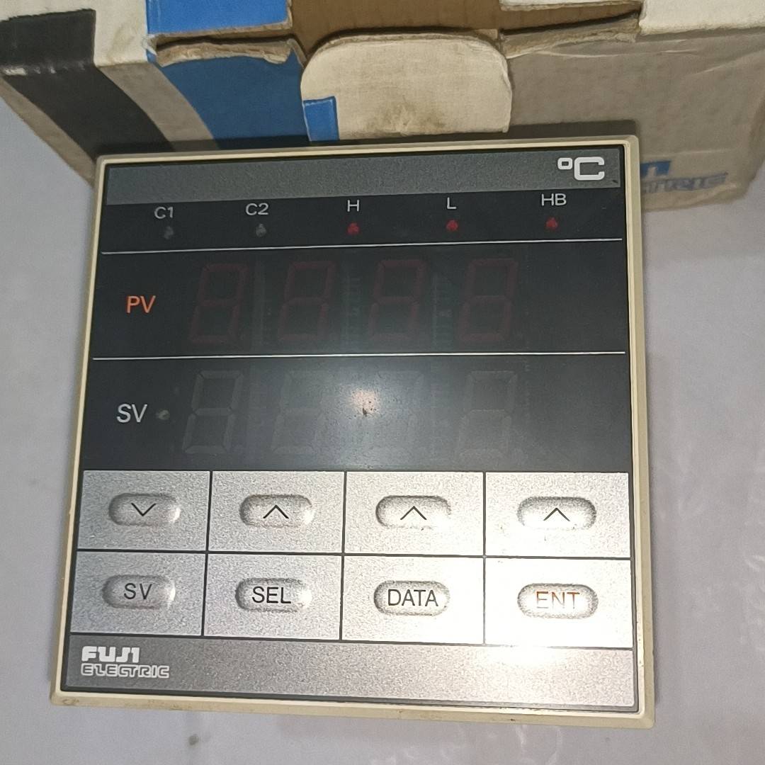 Fuji 富士温控器 PYZ9NAY2－议价 也可为维修！！