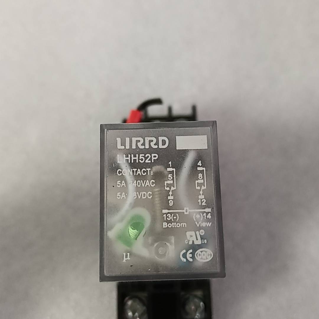 利尔德LHH52p 中间继电器议价 也可为维修！！