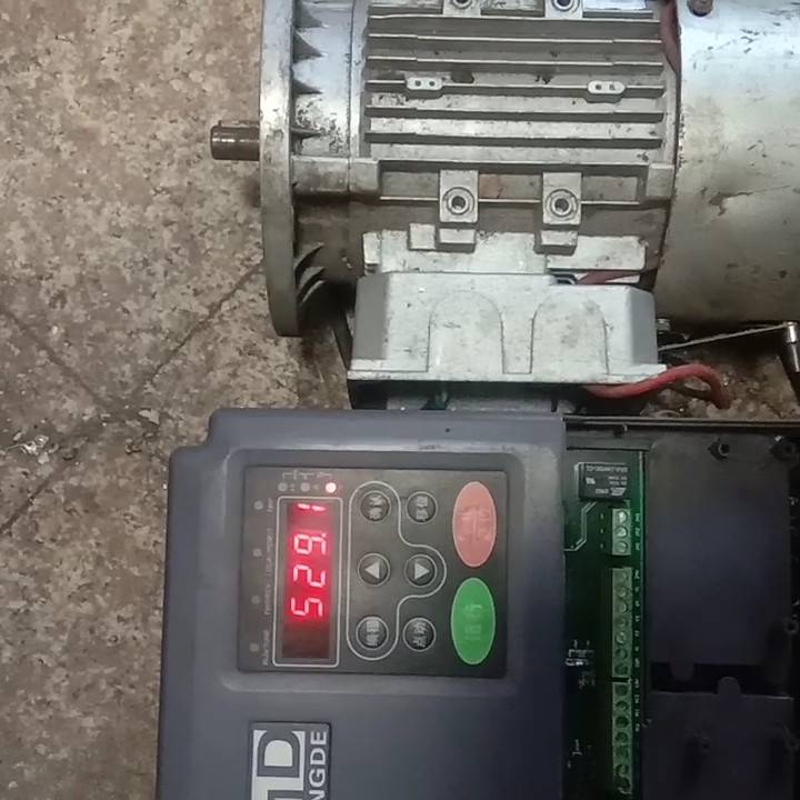 MD-4G/5.5P，明德变频器，3议价 也可为维修！！