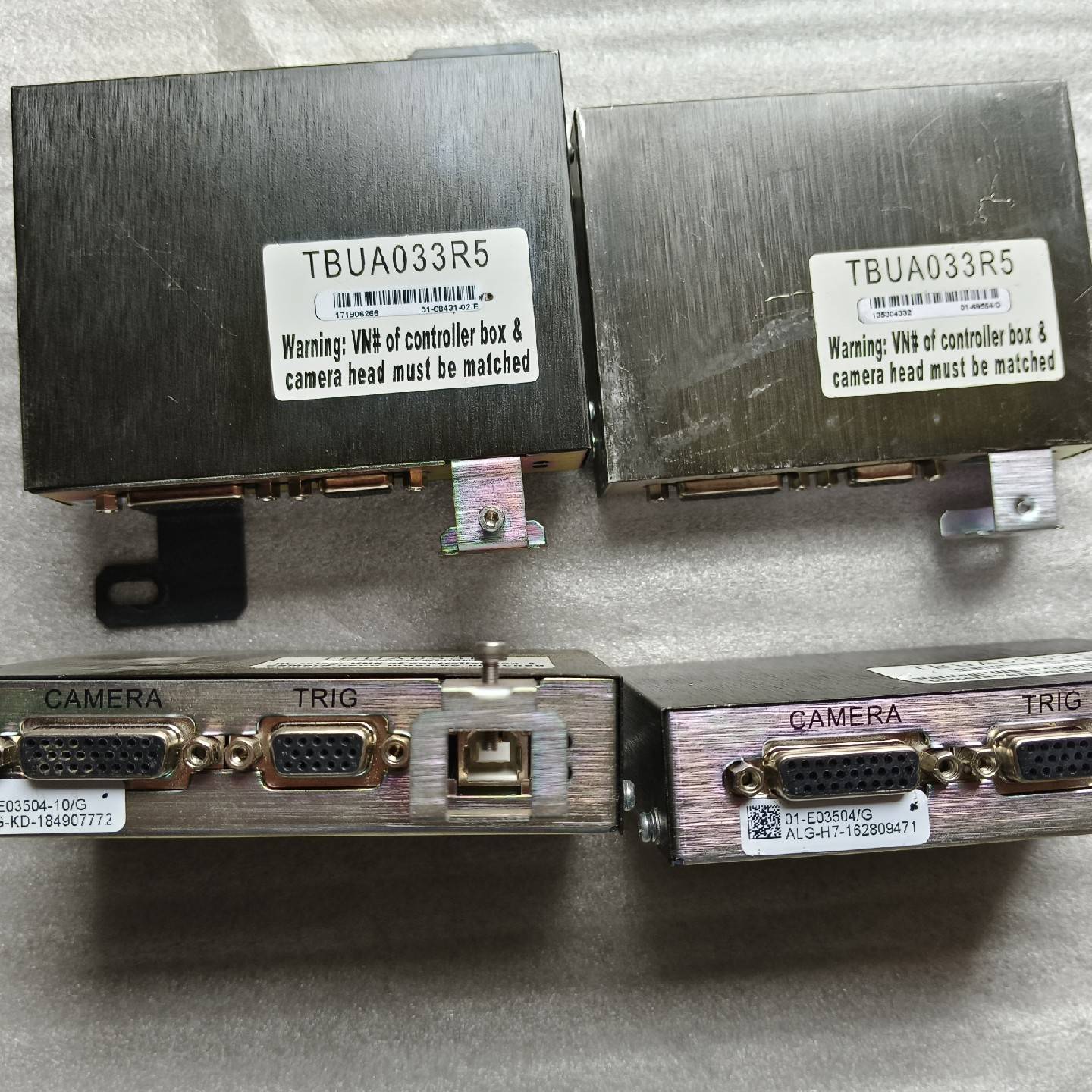 TBUA033R5驱动盒 01-E03504议价 也可为维修!!