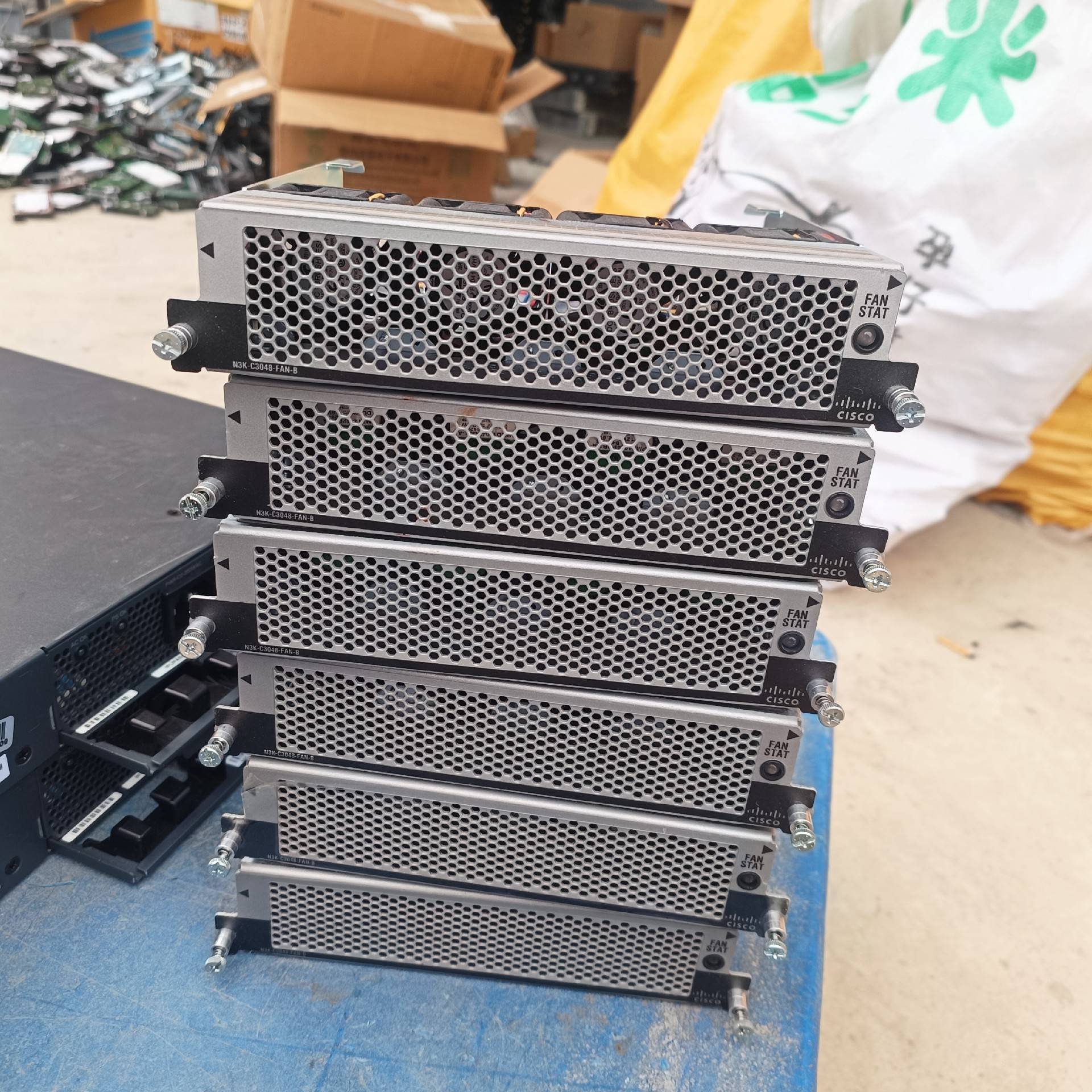 CISCO思科 N3K-C3048-FAN-B 50议价 也可为维修!!