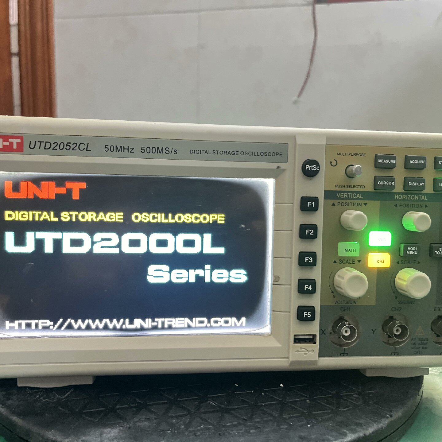 T优利德UTD2052CL数字示波器50Mhz 500MS/s双通道存储示波器-议价