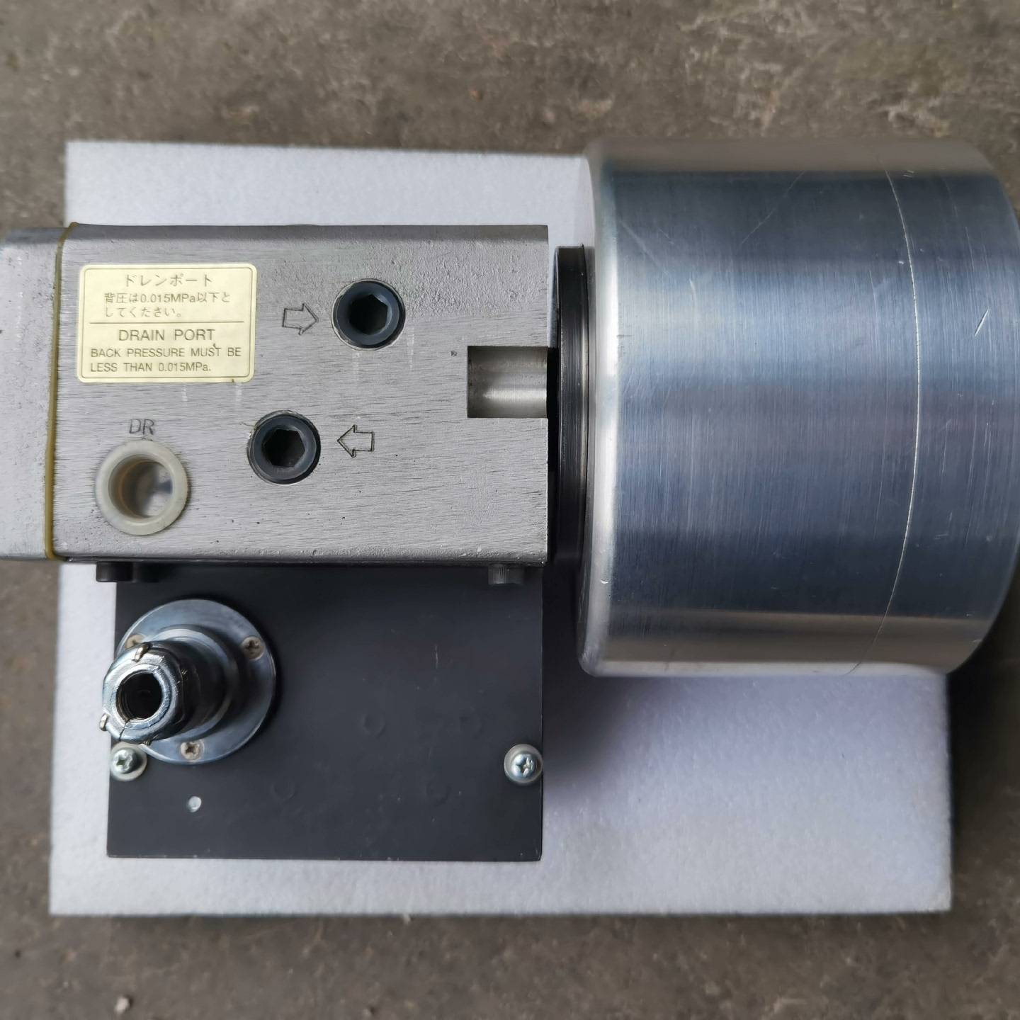 HOWA回转油缸HH11C 100议价 也可为维修！！