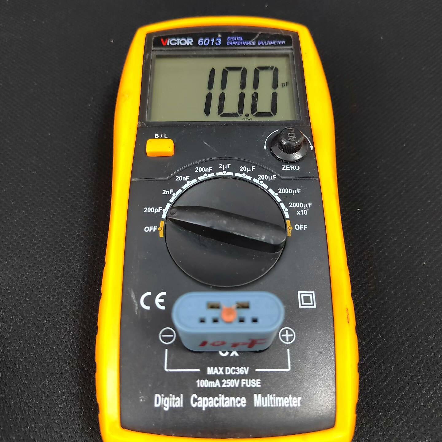 胜利VC6013电容表万用表议价 也可为维修！！