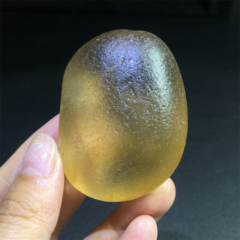 纯天然水晶黄皮原石原矿水冲毛料裸石椭圆形雕刻摆件把玩标本收藏