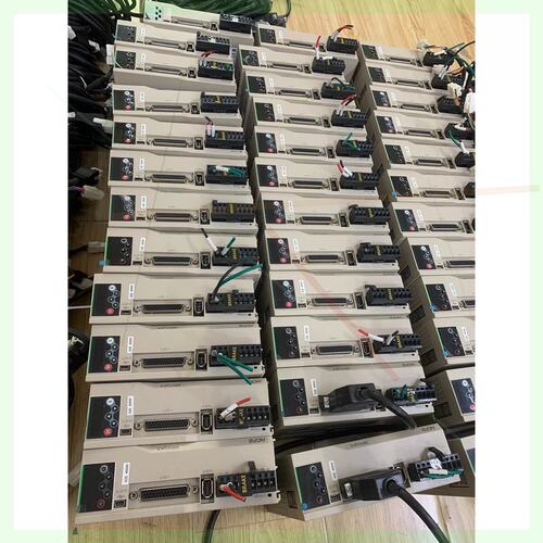 议价HCFA 禾川伺服 400W 套装，型号是 SV-X2EA0
