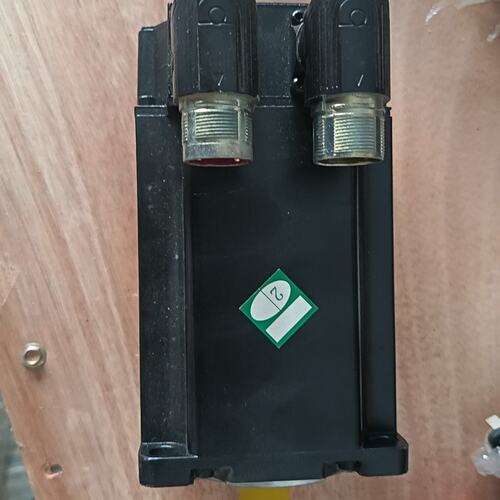 议价AB罗克韦尔伺服电机TMPM-B1152C-MJ72AA，全