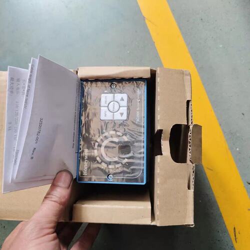 议价议价霍尼韦尔TBC2800A1000控制器，全新原装带原
