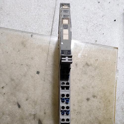 议价AB 1734-IE2V,含底座1734-MB和1734-R