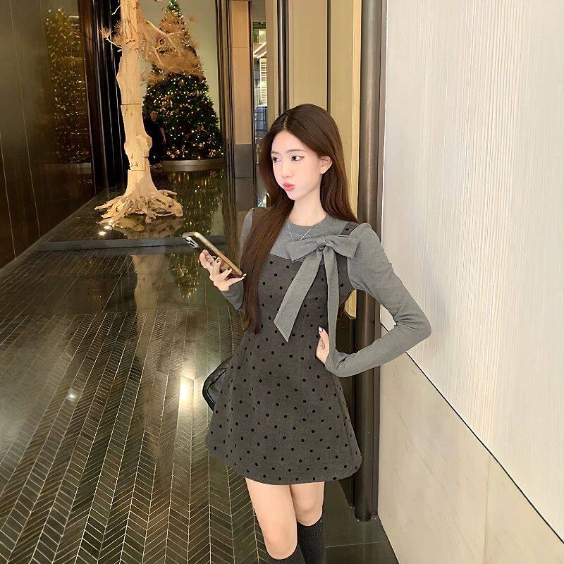 蝴蝶结针织连衣裙女2026新款吊带包臀短裙miu系春秋穿搭两件套装