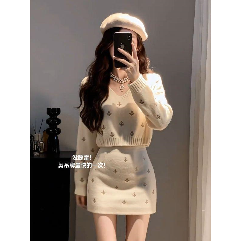 韩系巨好看穿搭一整套2026新款毛衣针织连衣裙子女早秋季短裙套装