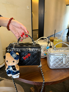 「银角大王」小小盒子拿下！百搭通勤单肩斜挎包化妆包