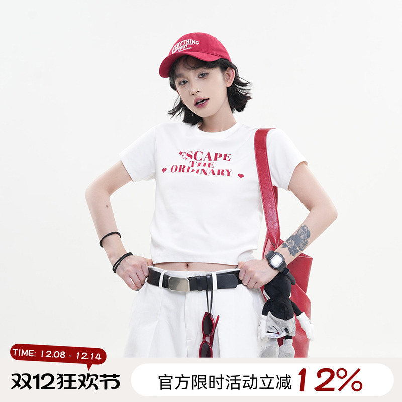 吴童童圆领印花正肩显瘦短袖T恤