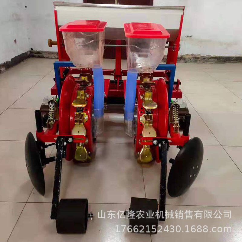 四行谷子高粱播种机价格 辣椒油葵播种覆膜机 大棚施肥覆盖机