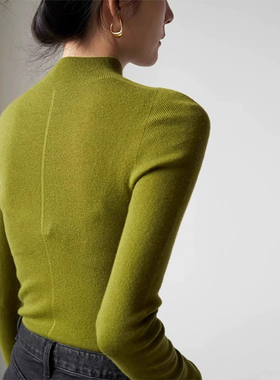 法式复古绿色半高领针织打底衫女秋冬中领毛衣内搭修身高级感上衣