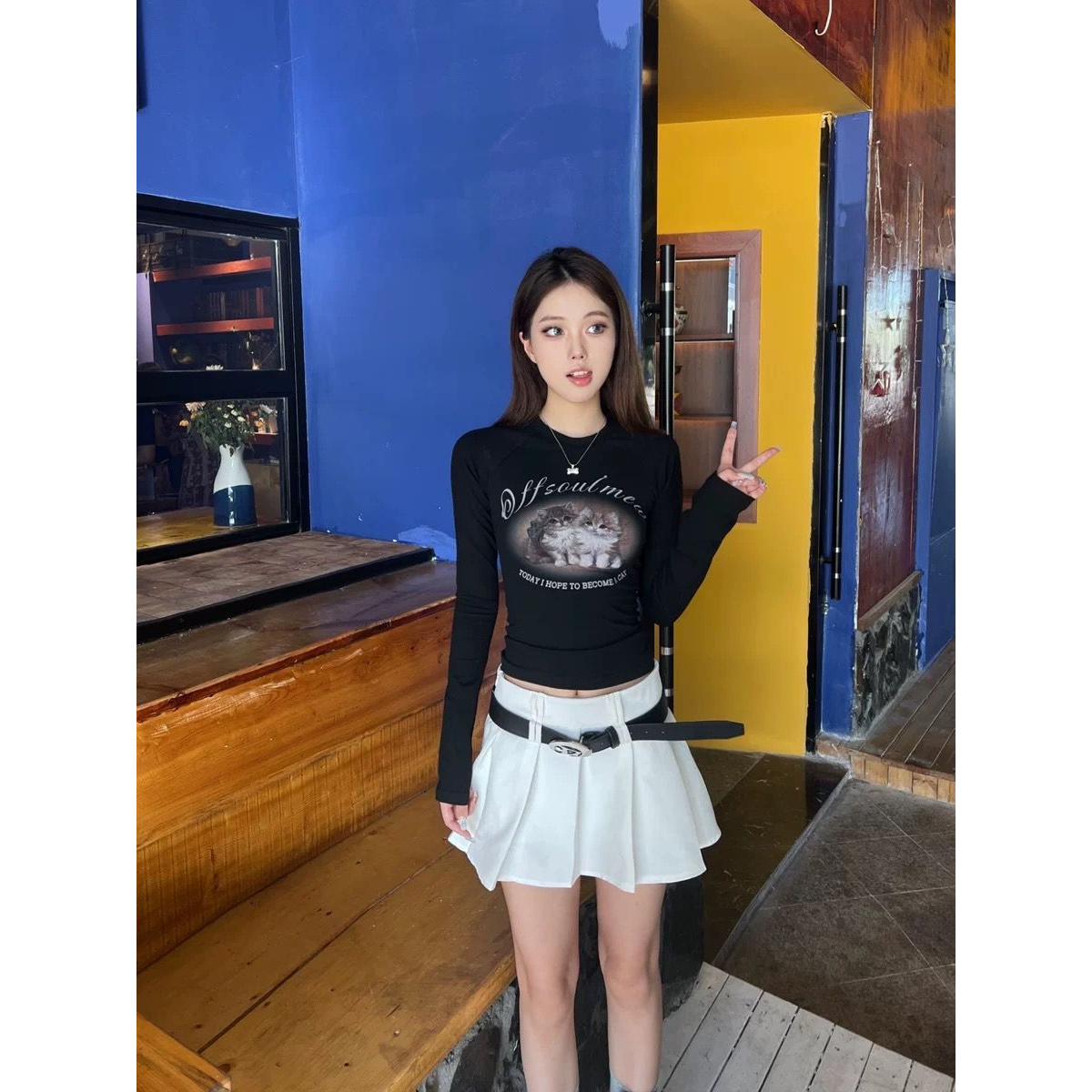 美式辣妹黑色圆领正肩长袖T恤女春季2025内搭打底衫收腰紧身上衣