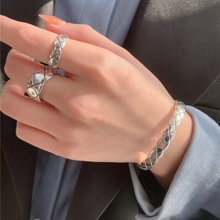 银瑞泰s925纯银轻奢复古菱格戒指女简约设计小香风网红钻石手镯