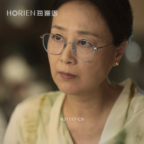 专业配镜1年质保配不准包退换