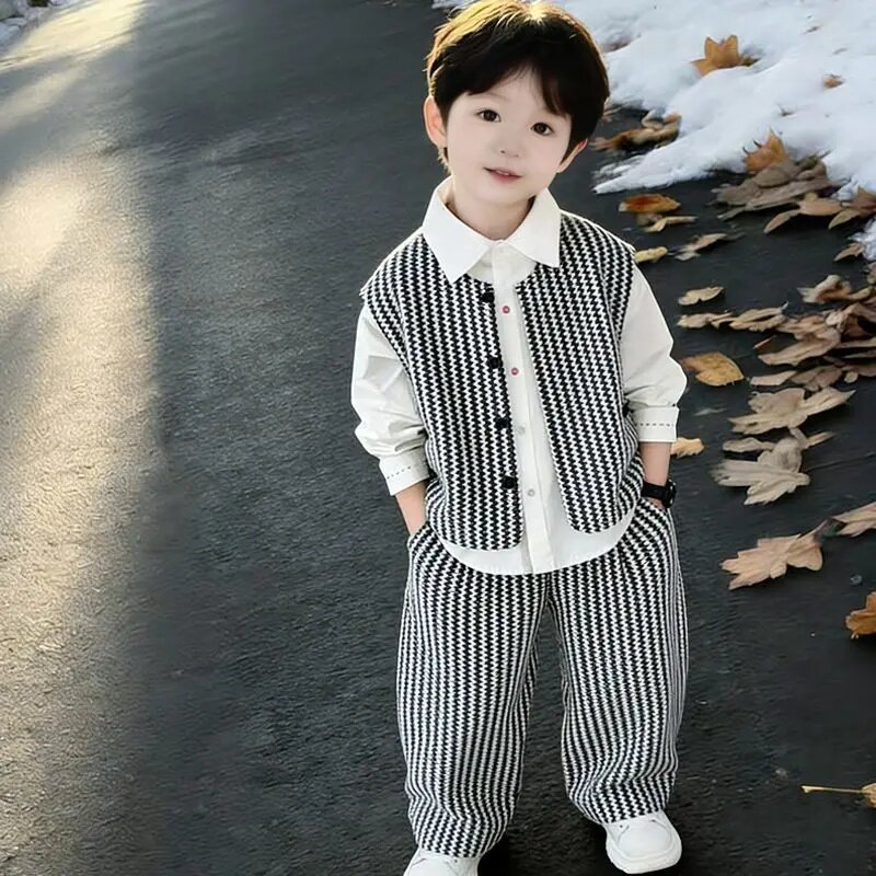 痞帅洋气男童套装2026新款儿童春装韩版衬衫马甲条纹三件套