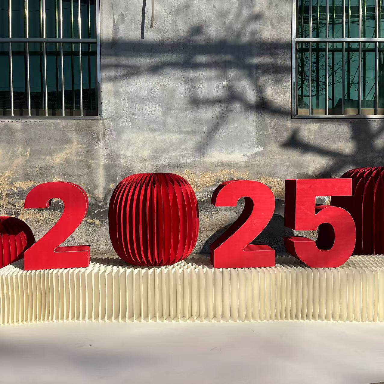 2025蛇春节元旦元宵节日气氛布置商城4S店活动策划陈列纸灯笼数字