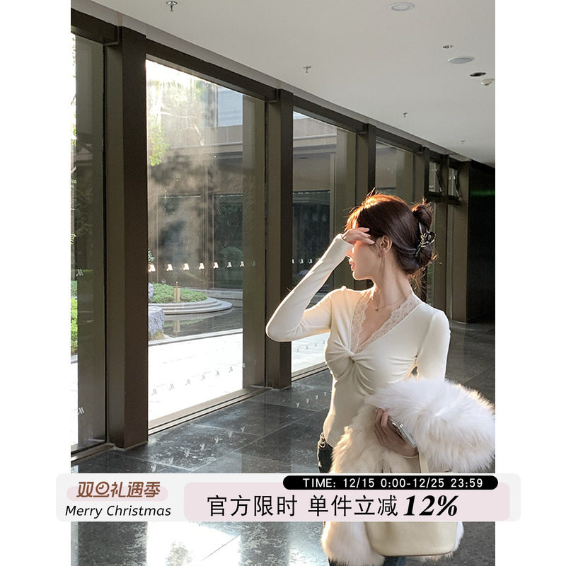 愉悦愉悦白色扭结蕾丝长袖T恤女春季性感气质收腰针织打底衫上衣