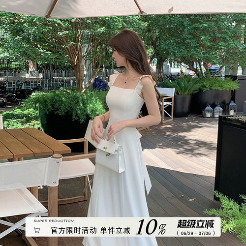方领小飞袖收腰吊带连衣裙女