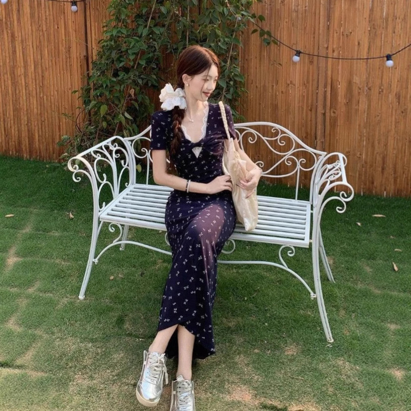 纯欲风扭结碎花收腰长裙