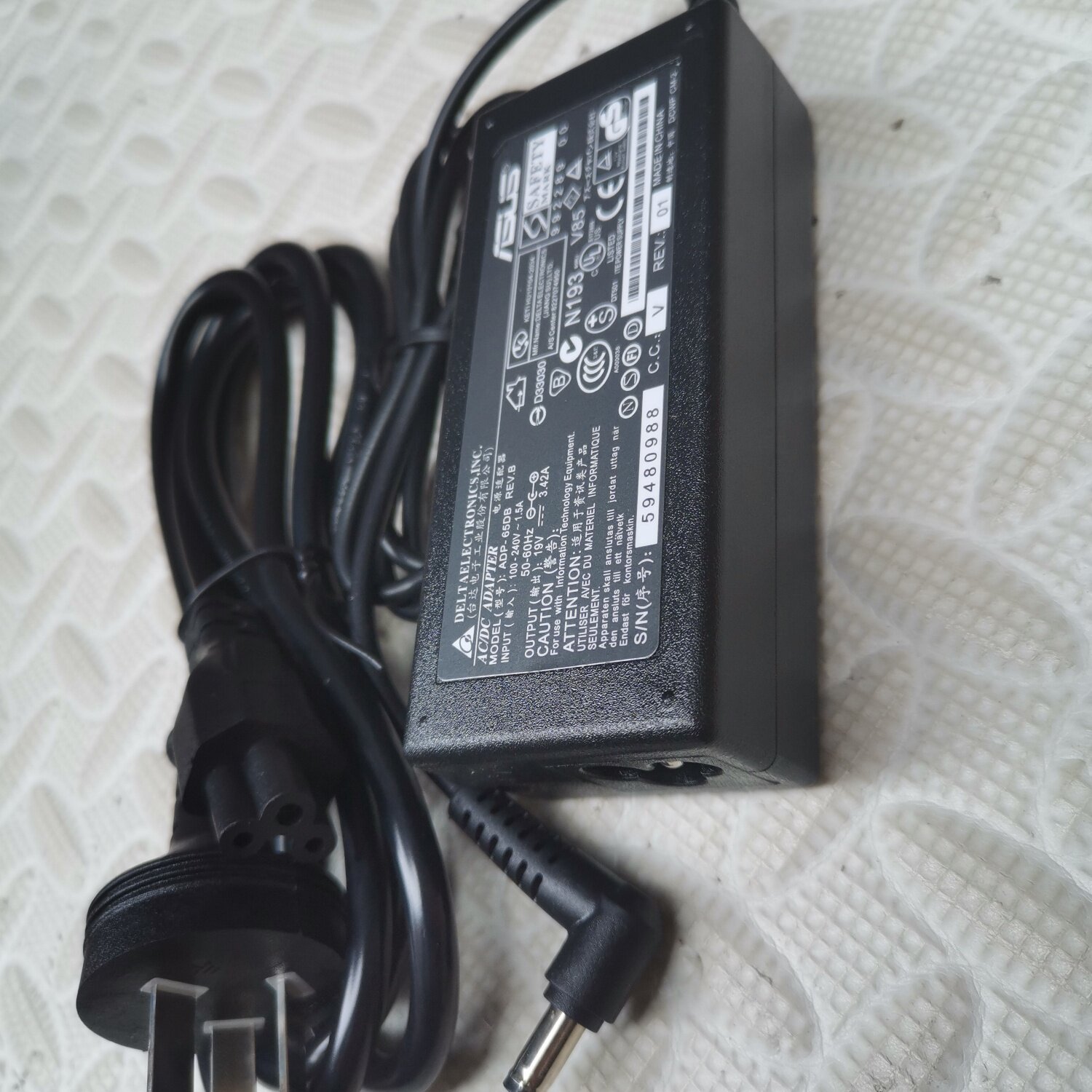 华硕ADP-65DW X充电线C520U S5100U V556U M5100U电源适配器