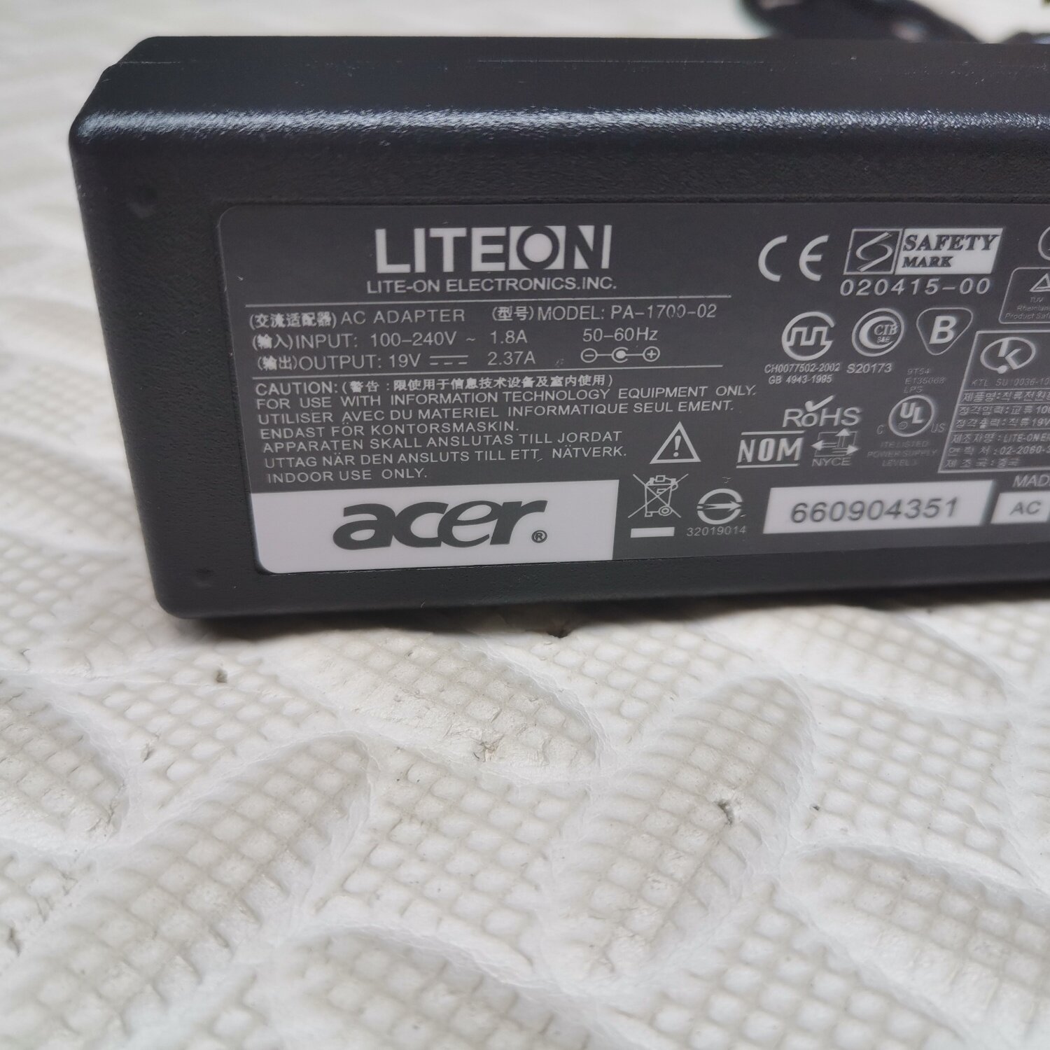 acer宏基电源适配器s7 391 V3-371笔记本switch充电器19V 2.37A