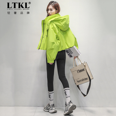 短款户外三防冲锋衣女2025年春秋