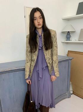 Spoii卡其复古佩斯利纹样紫排扣西装夹棉外套/紫色蝴蝶结连衣裙
