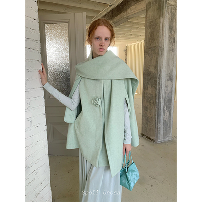 Spoii Unosa薄荷绿立裁花朵氛围感羊毛围巾领斗篷大衣连衣裙套装