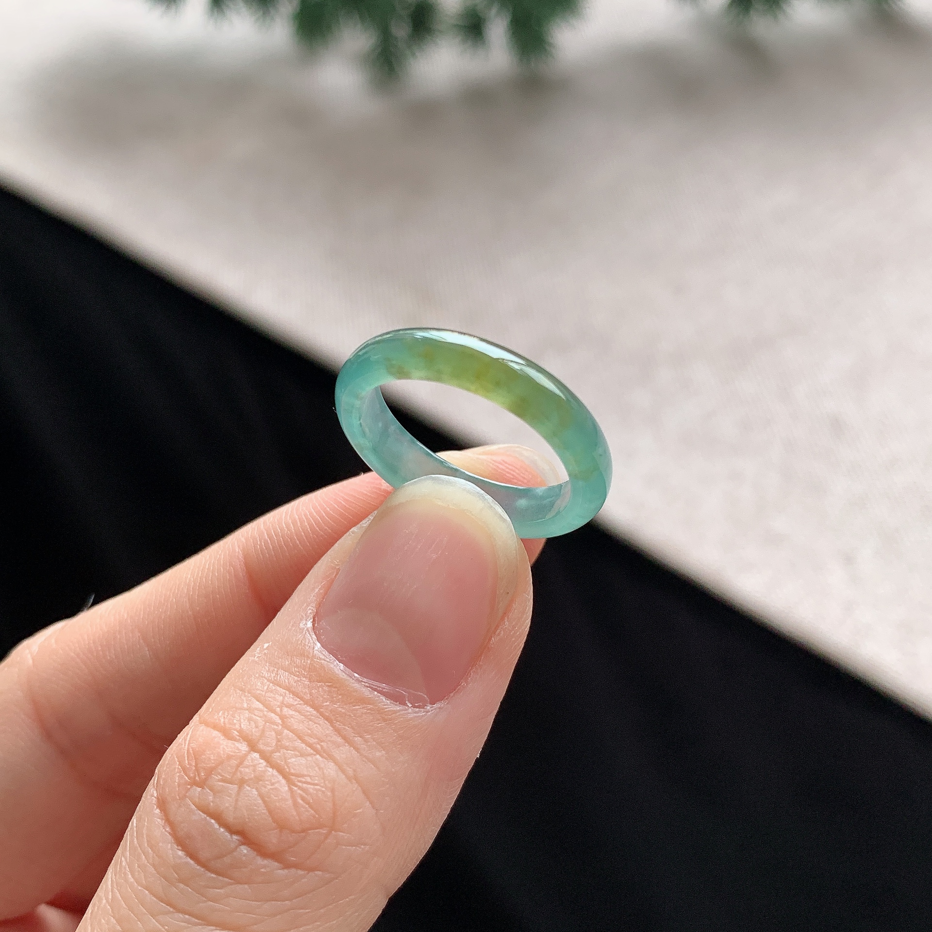 12号圈飘黄翡蓝水翡翠戒指玉指环