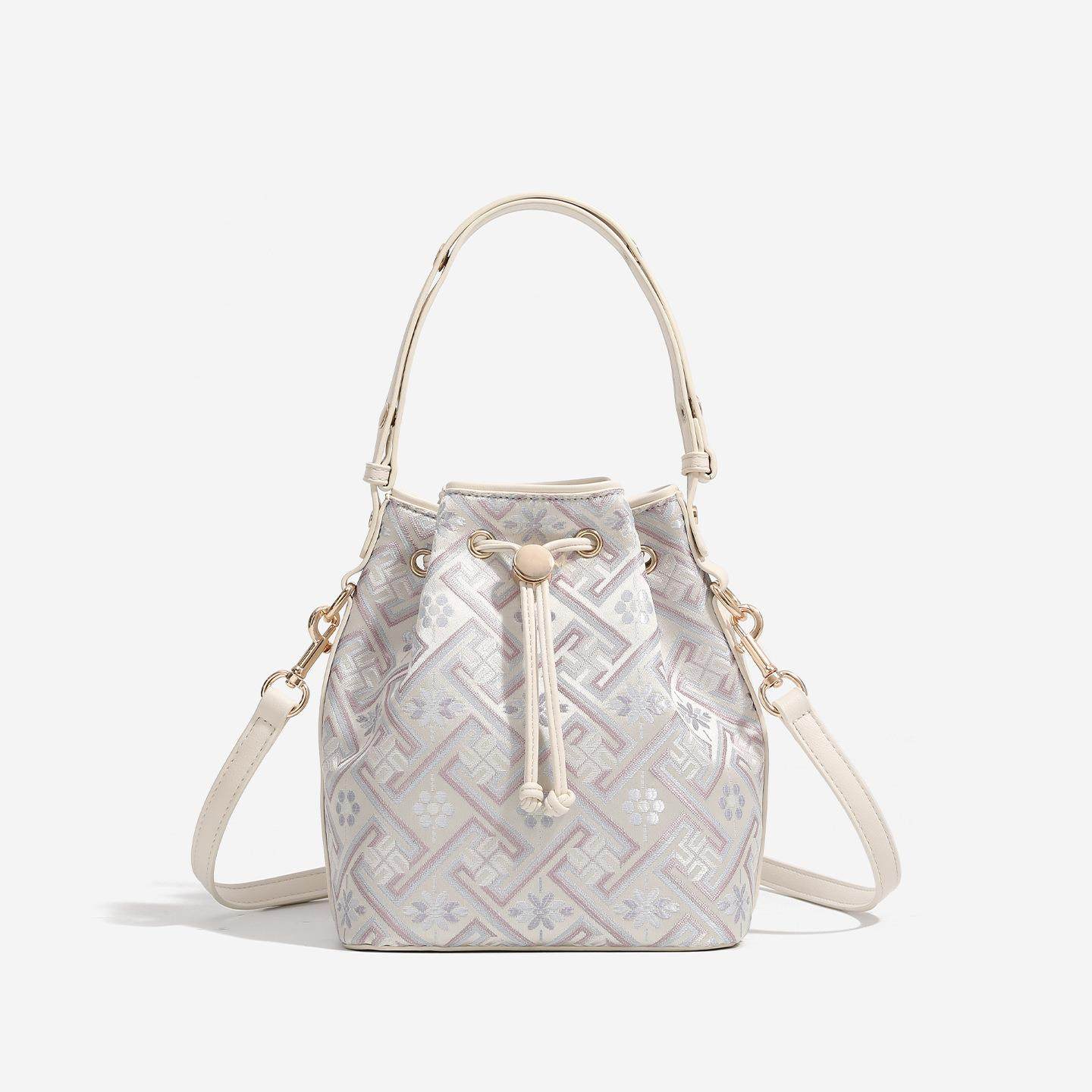 高级感民族风壮锦刺绣手提水桶包包女2025新款复古单肩包斜挎包,箱包皮具/热销女包/男包,水桶包,淘宝优惠券,粉丝福利购,淘宝优惠卷