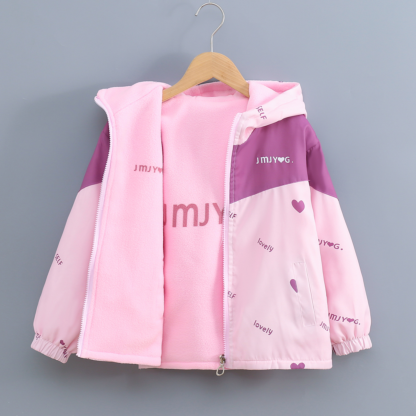 新款女童外套连帽夹克上衣冲锋衣