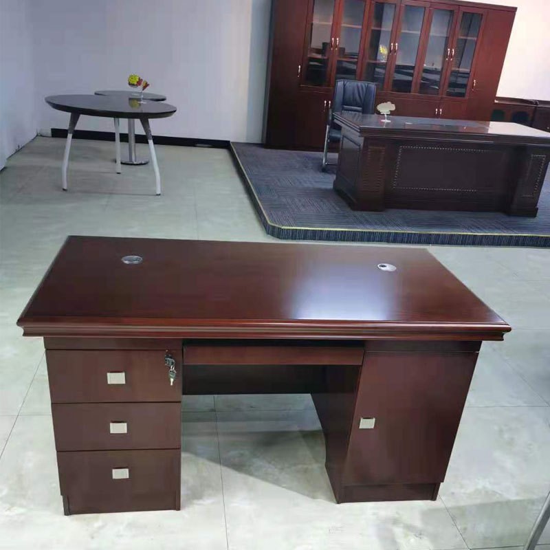 大班台主管桌单人电脑桌职员桌组合经理办公桌中式油漆班台实木皮