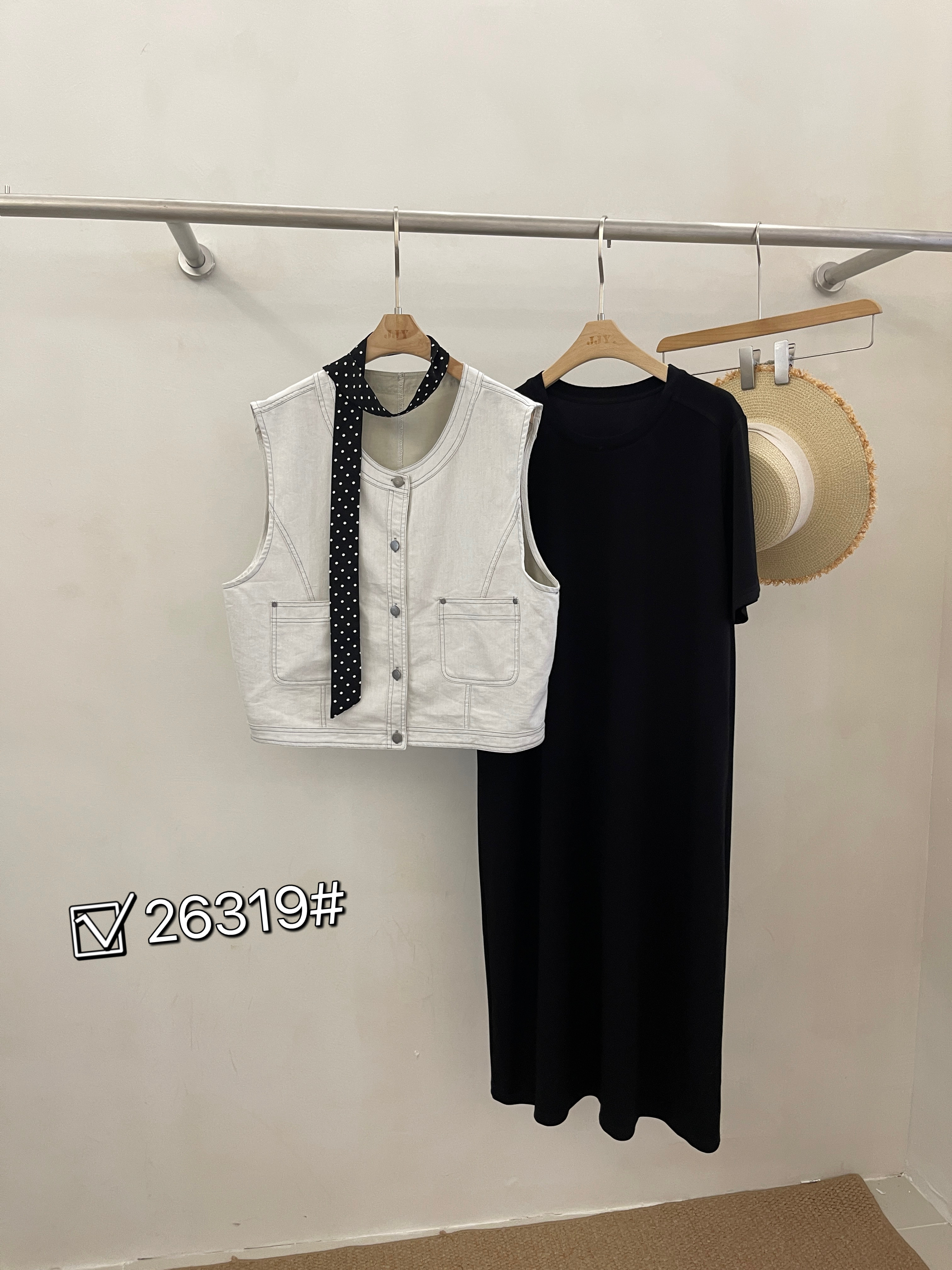 黑色短袖t恤连衣裙马甲两件套女夏季巨好看大方得体韩系chic套装