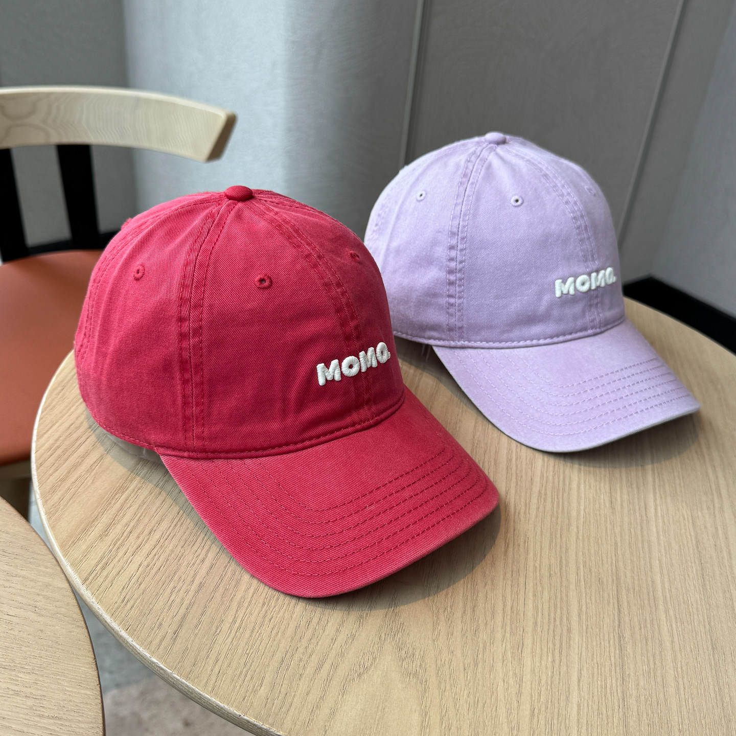 韩版字母MOMO刺绣软顶鸭舌帽子男女四季百搭简约气质显脸小棒球帽