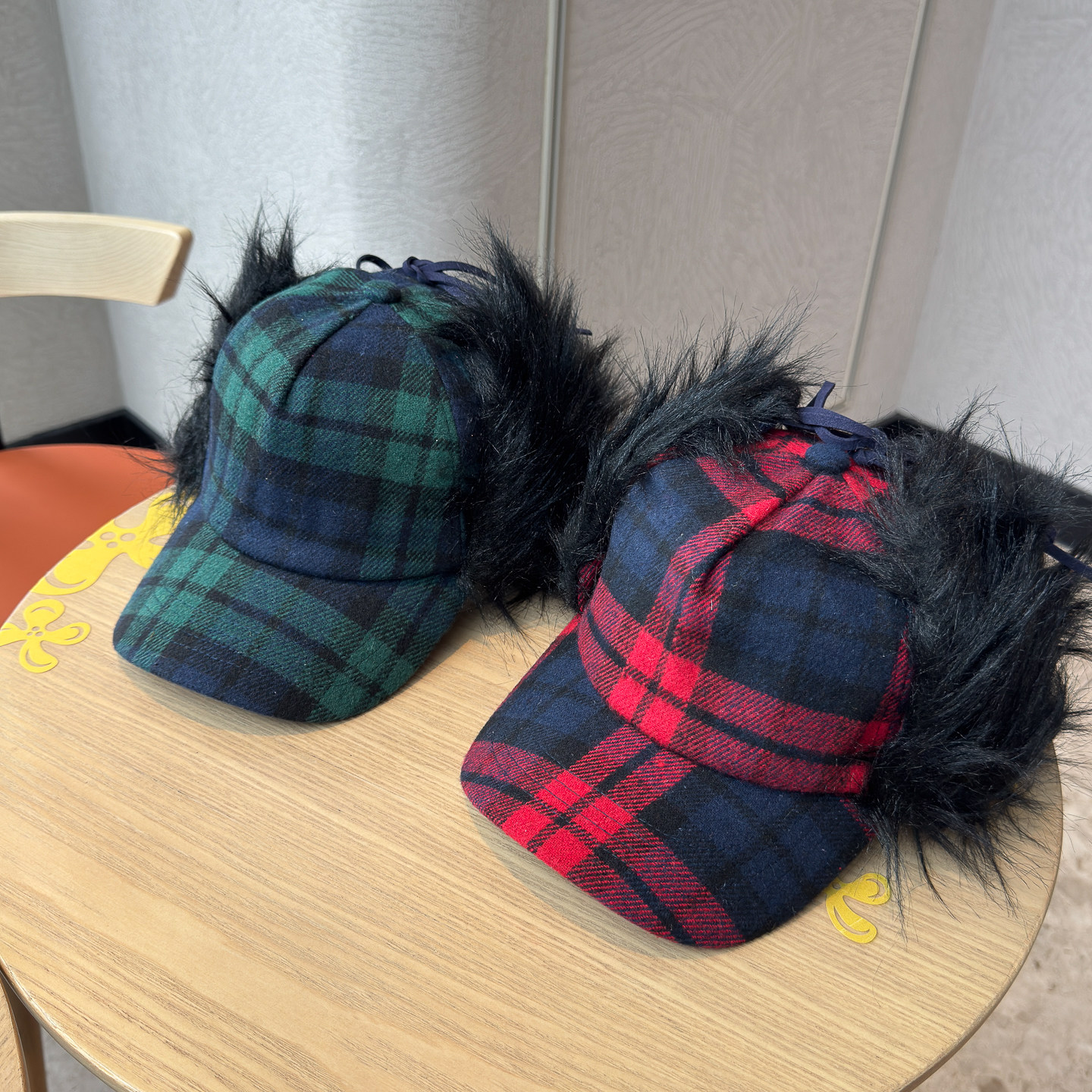 25新款复古毛绒格纹护耳雷锋帽子男女秋冬户外骑行保暖滑雪鸭舌帽,服饰配件/皮带/帽子/围巾,帽子,淘宝优惠券,粉丝福利购,淘宝优惠卷