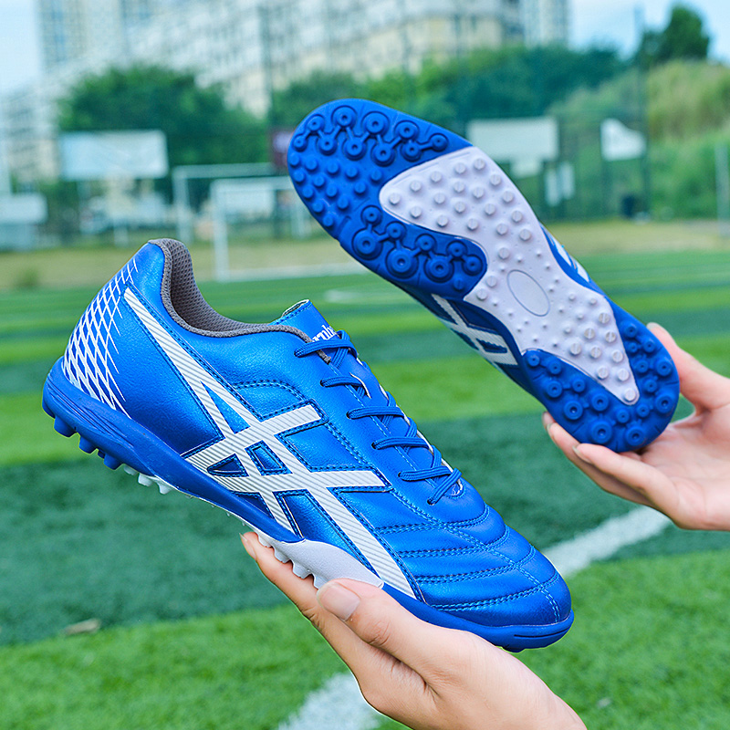 高品质足球鞋方式防滑