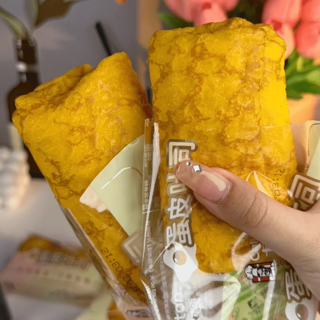 卡尔顿蛋皮吐司咸肉松夹心蛋糕整箱儿童学生早餐面包点心代餐零食