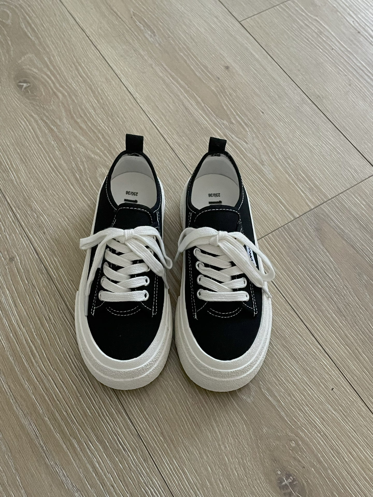 好穿的黑色帆布鞋被我找到了～