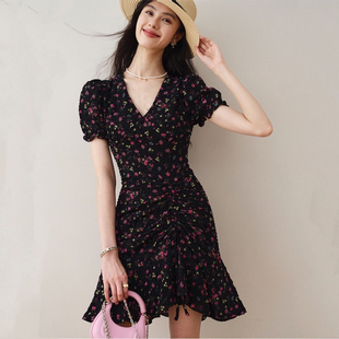 【深圳南油】碎花连衣裙夏季新款雪纺V领修身短款抽褶包臀鱼尾裙