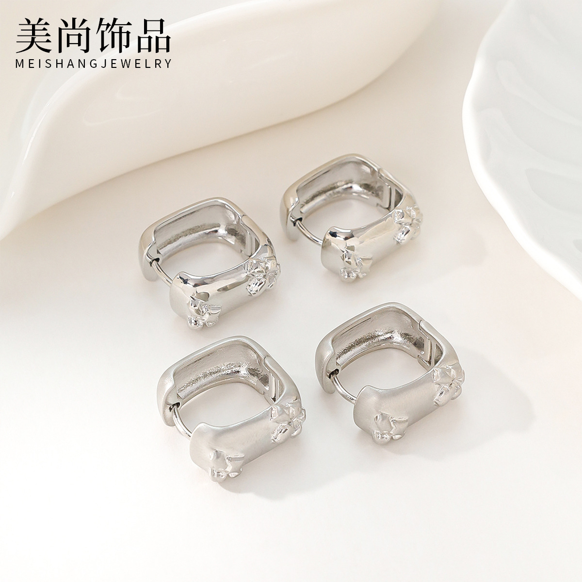 英国CoopKoop春夏款碎克拉方形耳扣拉丝款耳环小众设计高级感